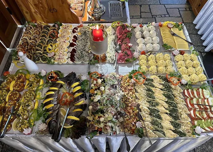 &Restauracja-Pizzeria Zbójecki Dwór - 15 Minut Pieszo Do TermPensjonat